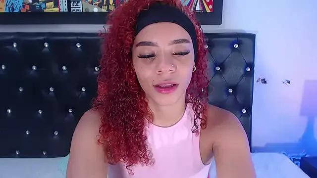 Discover our girls online shows and discover the company of countless livestreamers, with stunning shapes, sex toys and more.