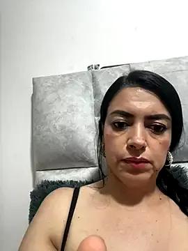 AnnieGuzmann_ from StripChat is Freechat