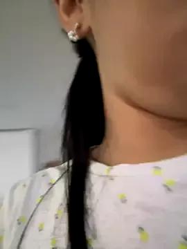 Annievalencia from StripChat is Freechat