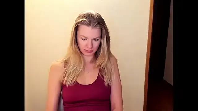 Annloveyou from StripChat