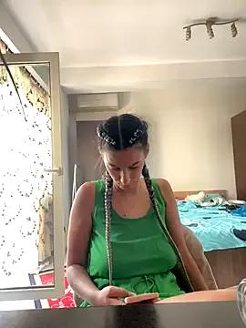 AnnnMary from StripChat is Freechat