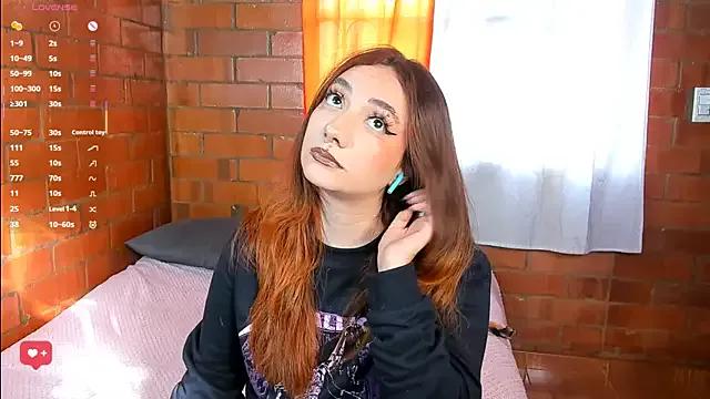 Annycolin_ from StripChat is Freechat