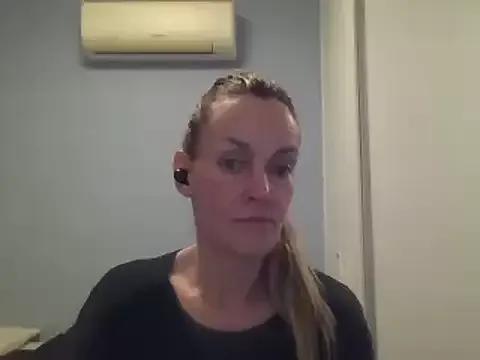 Annylove1 from StripChat