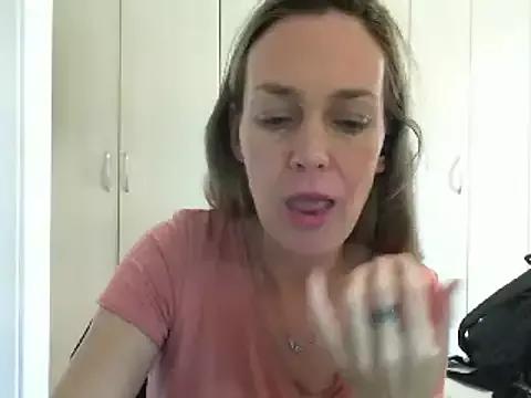 Annylove1 from StripChat