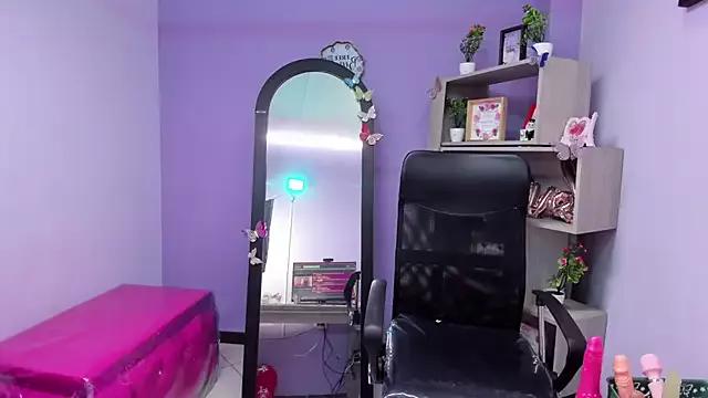 AnnySweett_ from StripChat
