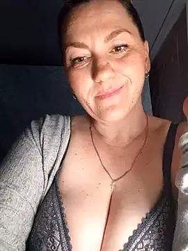 Ant0nina from StripChat is Freechat