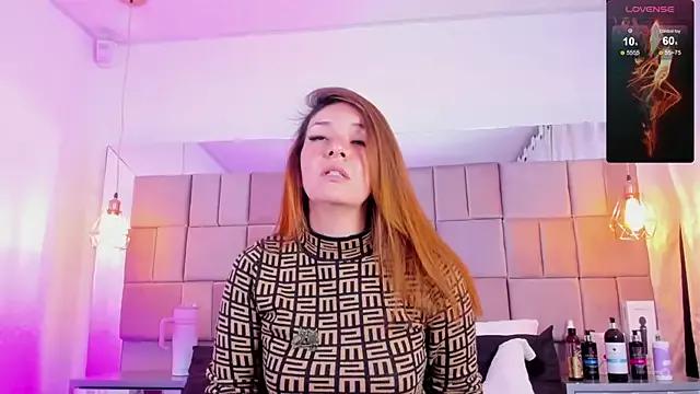 Discover our girls online shows and discover the company of countless livestreamers, with stunning shapes, sex toys and more.