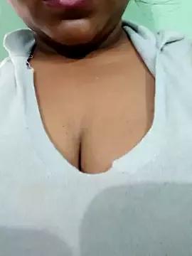AnuAuntySexyDesi from StripChat