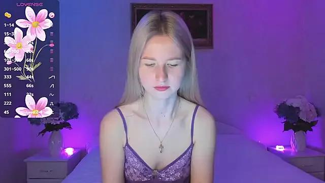 AnyaRusaya from StripChat
