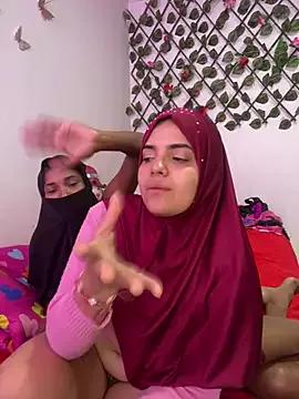 Arab_rainbow_girls from StripChat