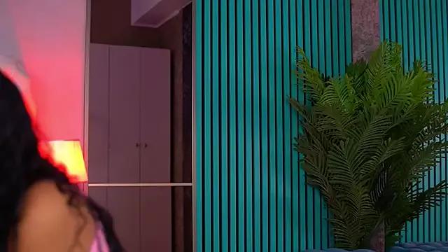 ArabellaPosh from StripChat
