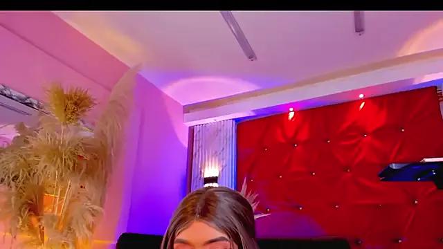 Aranza_and_Nathalia_ from StripChat is Freechat