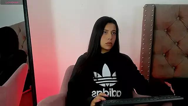 Aria_sweetling from StripChat is Freechat
