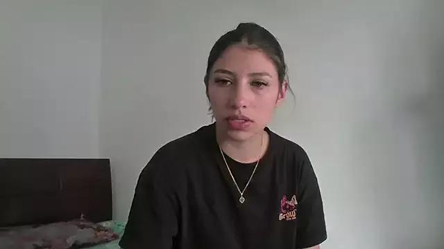 AriaBliss- from StripChat is Freechat