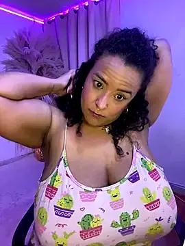 ariadna_cooper from StripChat is Freechat