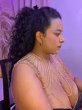 ariadna_cooper from StripChat