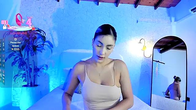 AriaMuse from StripChat is Freechat