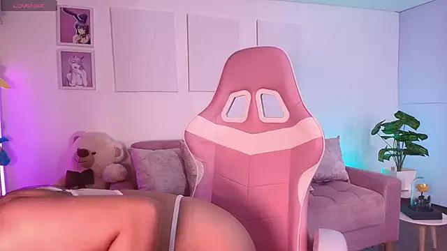 ariana_bae_ from StripChat is Freechat