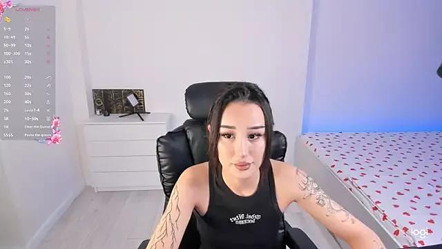 ariana_bambii from StripChat