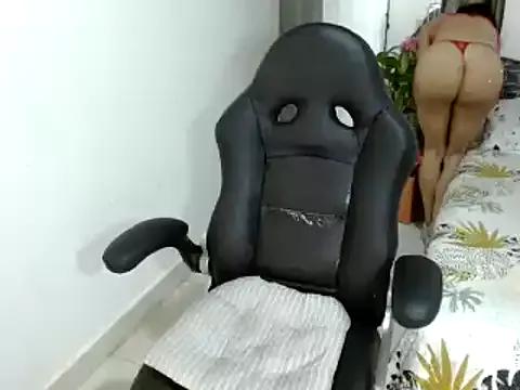 Ariana_girlhots from StripChat