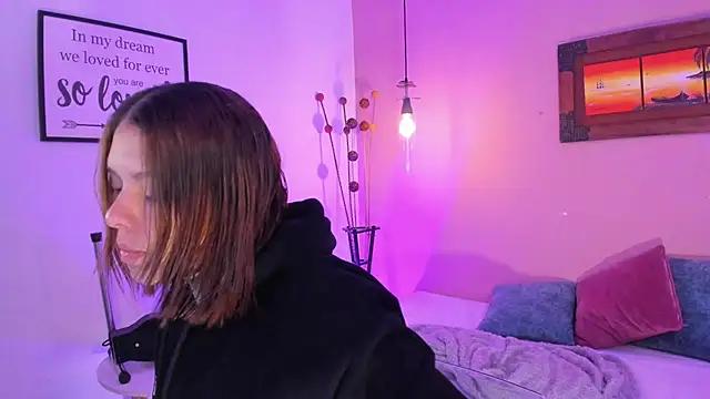 ArianaBaker from StripChat