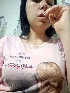 ArianaSmith69 from StripChat