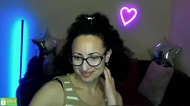Arianasweety23 from StripChat