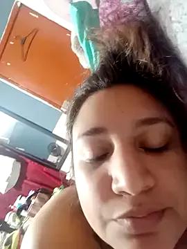 Arianna_Hot777 from StripChat