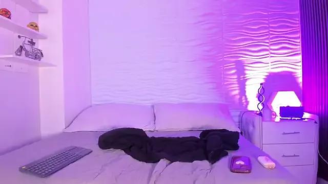 AriannaRouxx from StripChat
