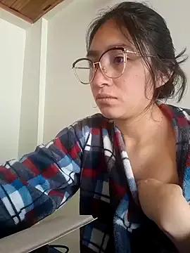 Arielle_lov webcams show profile image 