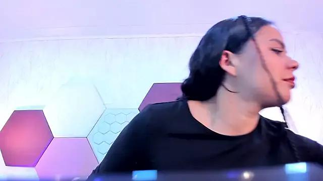 ArielleWilde from StripChat is Freechat