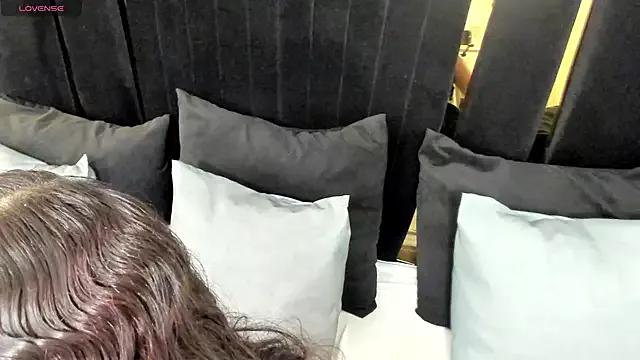 arisha_williams from StripChat is Freechat