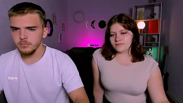 aron_black_ from StripChat is Freechat