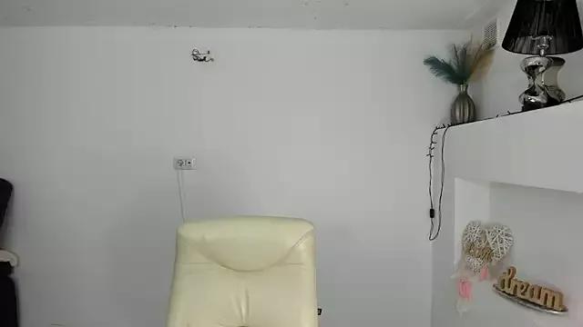 Arya_Lexy from StripChat