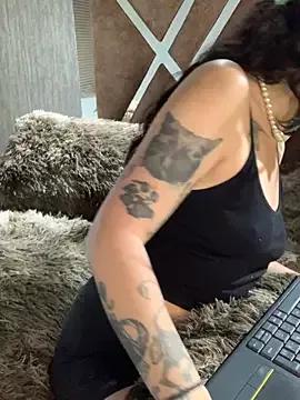 ASH2_ from StripChat is Freechat