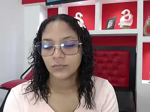 Ashanty21 from StripChat