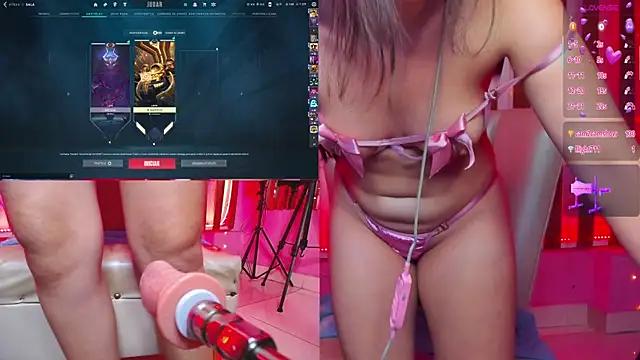 Discover our girls online shows and discover the company of countless livestreamers, with stunning shapes, sex toys and more.