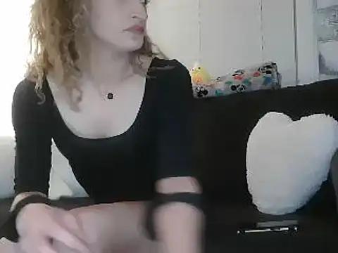 Discover our girls online shows and discover the company of countless livestreamers, with stunning shapes, sex toys and more.