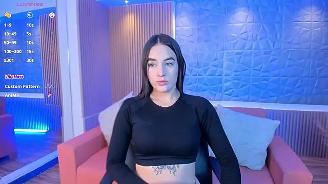 Discover our girls online shows and discover the company of countless livestreamers, with stunning shapes, sex toys and more.