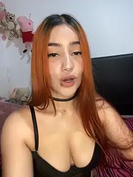 Discover our girls online shows and discover the company of countless livestreamers, with stunning shapes, sex toys and more.
