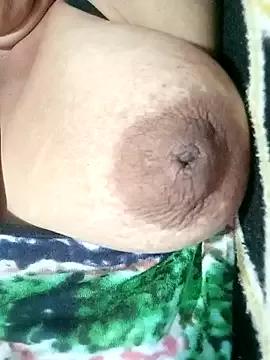 Asian_clarize from StripChat is Freechat