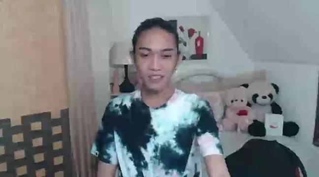 AsianHugecockCarla from StripChat