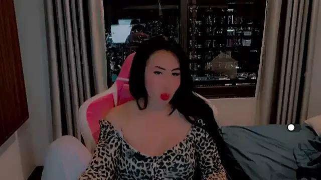 AsianQueens from StripChat is Freechat
