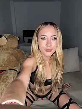 asraifae from StripChat