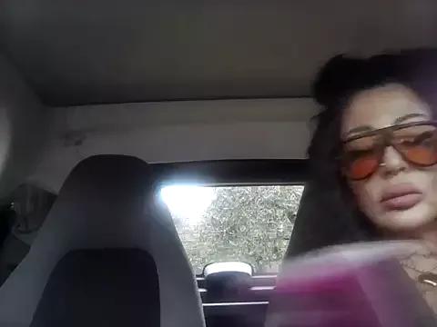 ASSERINAAA from StripChat