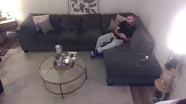 Discover our girls online shows and discover the company of countless livestreamers, with stunning shapes, sex toys and more.