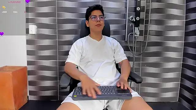 Asta_Black webcams show profile image 
