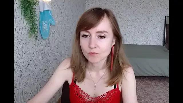 Discover our girls online shows and discover the company of countless livestreamers, with stunning shapes, sex toys and more.