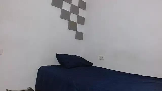 Aura_teen_hot from StripChat