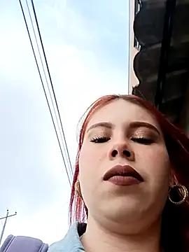 Discover our girls online shows and discover the company of countless livestreamers, with stunning shapes, sex toys and more.